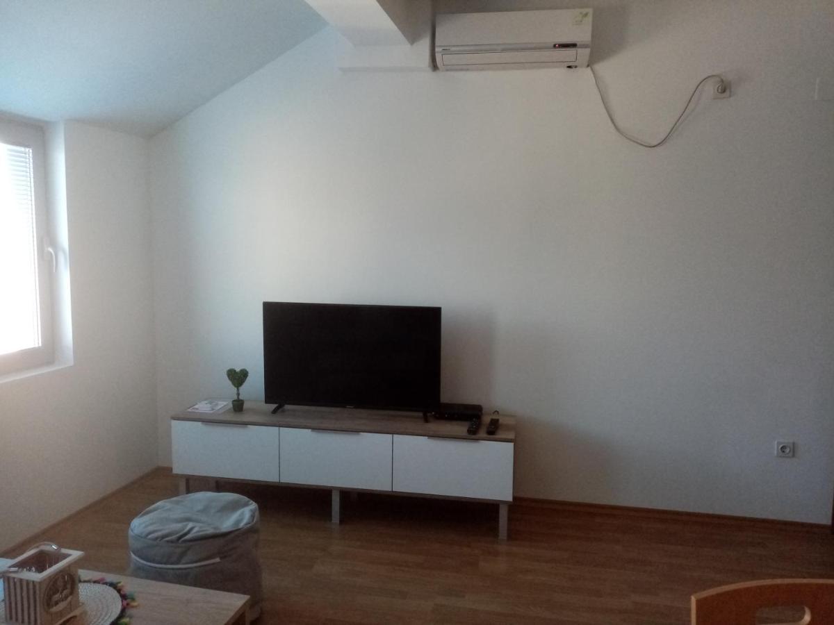 Flamanita Apartments Skopje Bagian luar foto