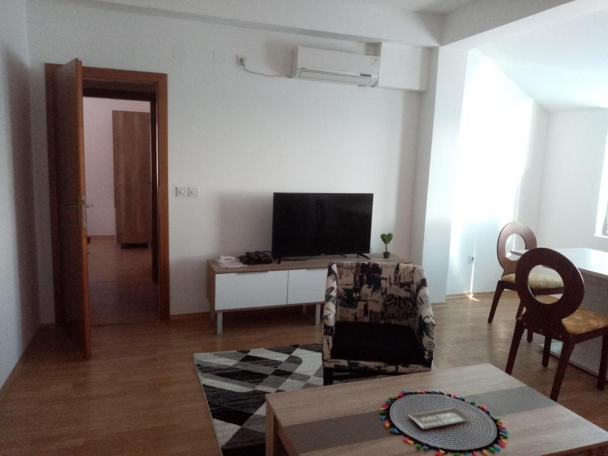 Flamanita Apartments Skopje Bagian luar foto