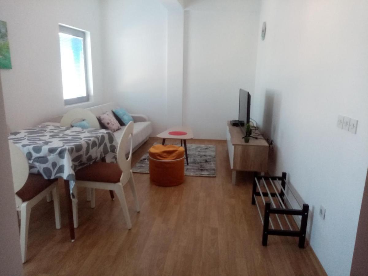 Flamanita Apartments Skopje Bagian luar foto